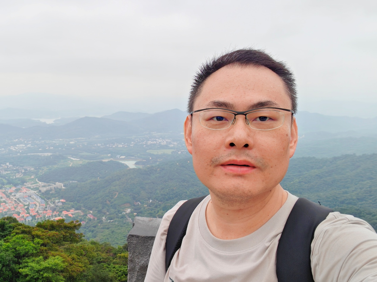 华体会正规平台创新论坛第一千九百四十八讲：Modifying gravity without extra degrees of freedom