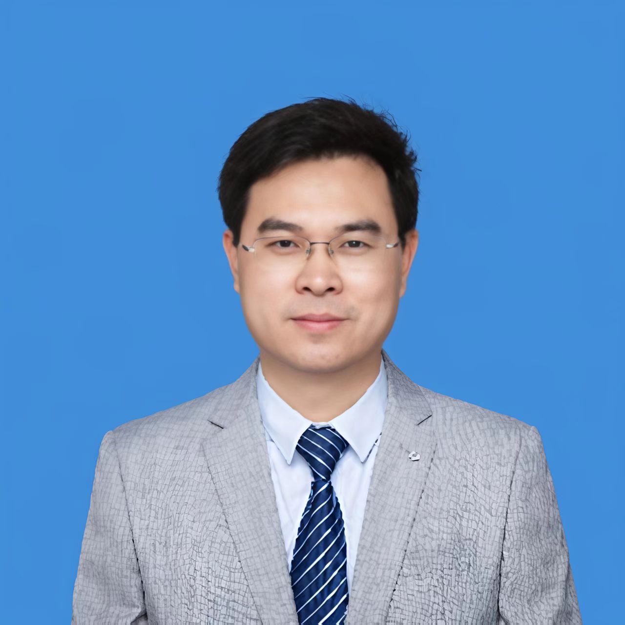 华体会正规平台创新论坛第一千九百六十三讲：Emergent universal physics in  far-from-equilibrium dynamics:  when interaction meets topology and transport