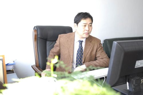 HBTY.COM校庆117周年人文社科高端讲座暨“名家讲坛”：马克思的具体人性论
